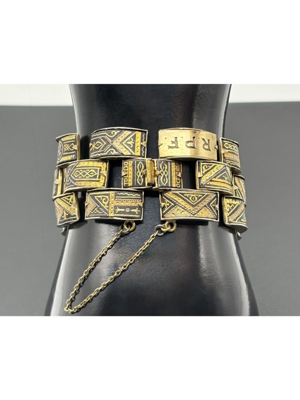 Vintage Damascene Bracelet With Initials Three Rows of Articulated Links, Signed - Picture 11 of 16